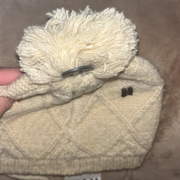 Zara embroidered Knit Pompón Hat - Picture 5 of 5